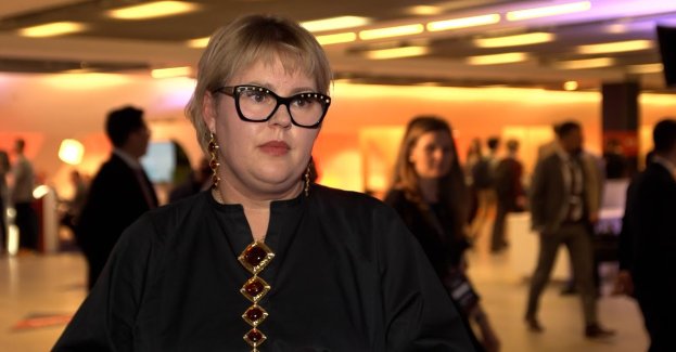 Mimo że rynek dóbr luksusowych w Polsce rośnie o ponad 24 proc. rocznie, rodzime marki wciąż nie mają globalnej rozpoznawalności. Jednym z wyjątków jest branża bursztynnicza. Biżuteria i inne obiekty wykonane z kojarzonego głównie z Polską bursztynu są doceniane przede wszystkim na rynkach azjatyckich. W kraju ich popularność jest niska, bo rodzimy rynek od lat 70. jest zalewany produktami niskiej jakości. Branża podkreśla, że potrzebne są profesjonalny branding i wysokie standardy wzornictwa.